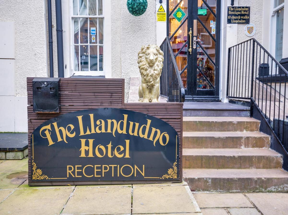 Hotel The 3*